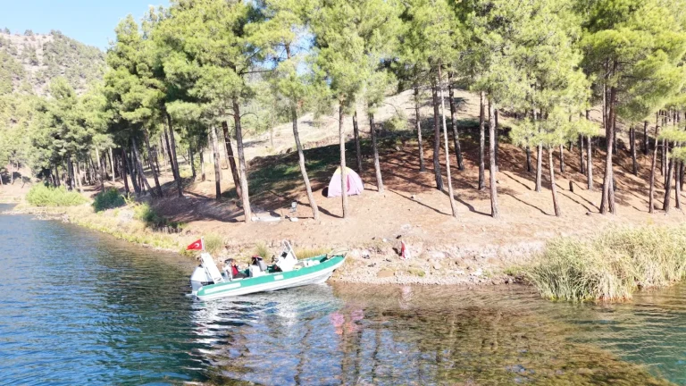 Kılavuzlu Doğa Belgeseli